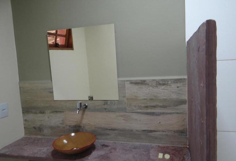 הוסטל Pousada Raposa