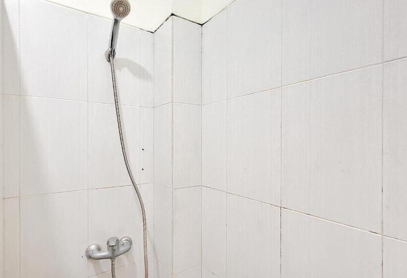 호텔 Papa Kana Farm Mitra Reddoorz At Pacet Mojokerto