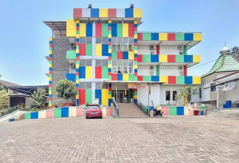 Hotelli Papa Kana Farm Mitra Reddoorz At Pacet Mojokerto