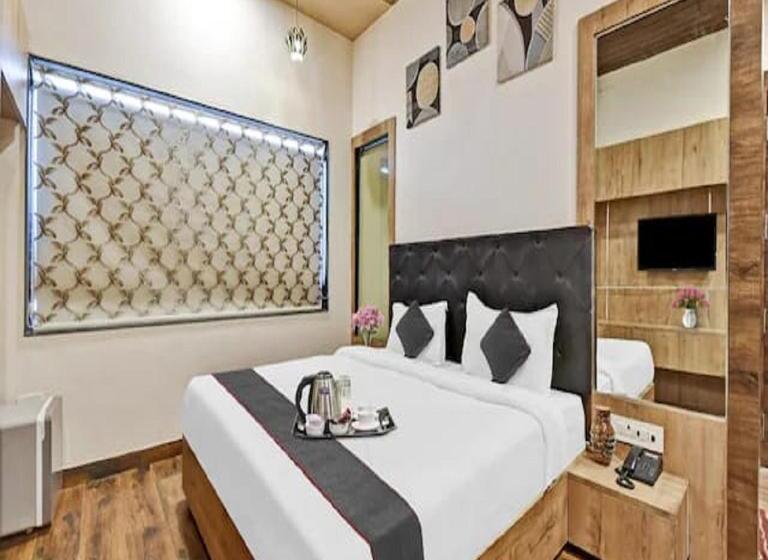 هتل Shakun Palace