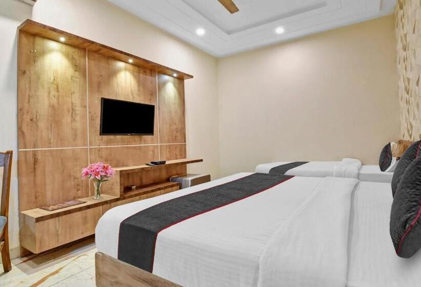 هتل Shakun Palace