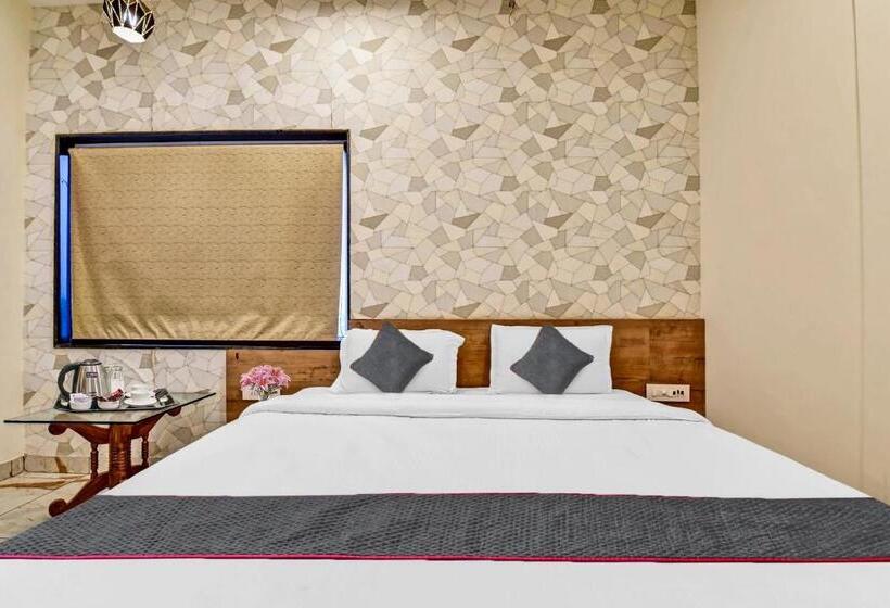 هتل Shakun Palace