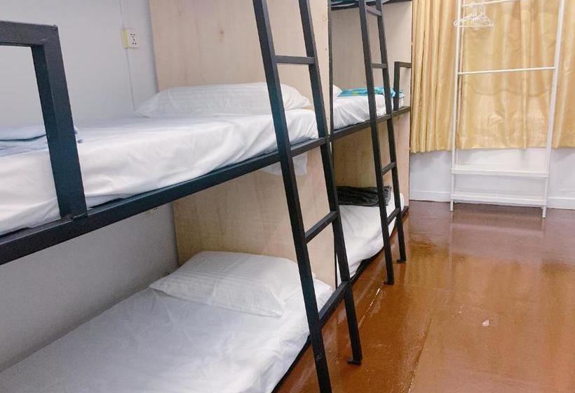 Rabbit Breaks Penang  Hostel