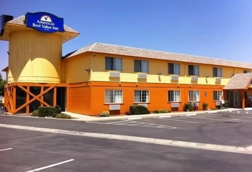 בית מלון כפרי Americas Best Value Inn Dunnigan