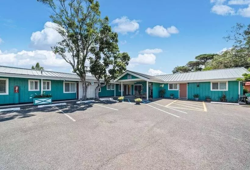 هتل Castle Waimea Country Lodge