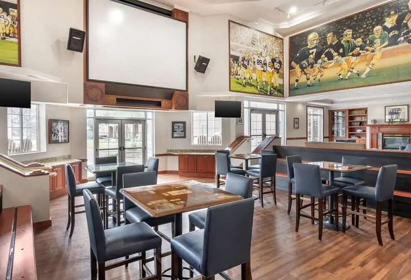 ホテル Hilton Vacation Club Varsity Club South Bend, In