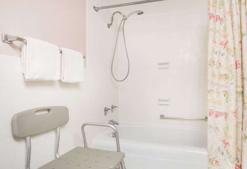 호텔 Blisspoint Inn Wabash