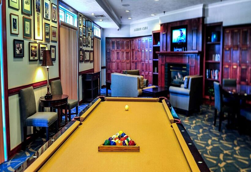 فندق Hilton Vacation Club Varsity Club South Bend, In