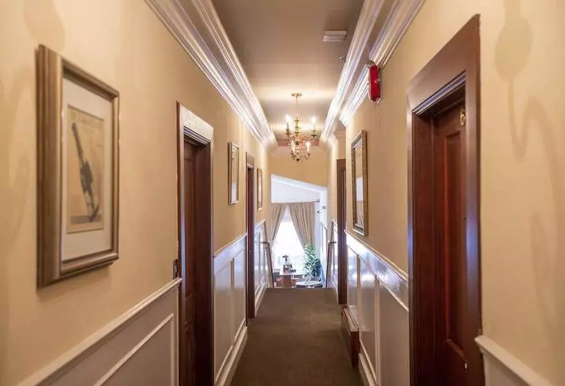 酒店 Washington Square Inn