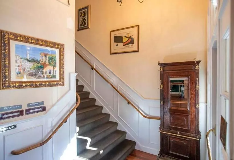 酒店 Washington Square Inn