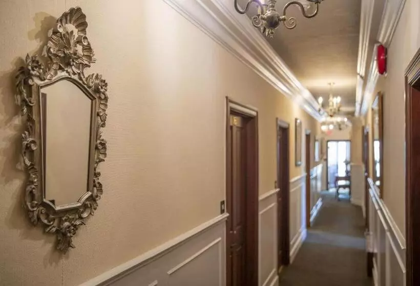 酒店 Washington Square Inn