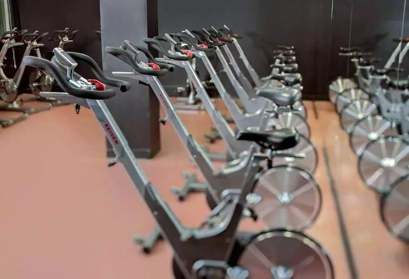 酒店 Westford Regency Inn & Conference Center