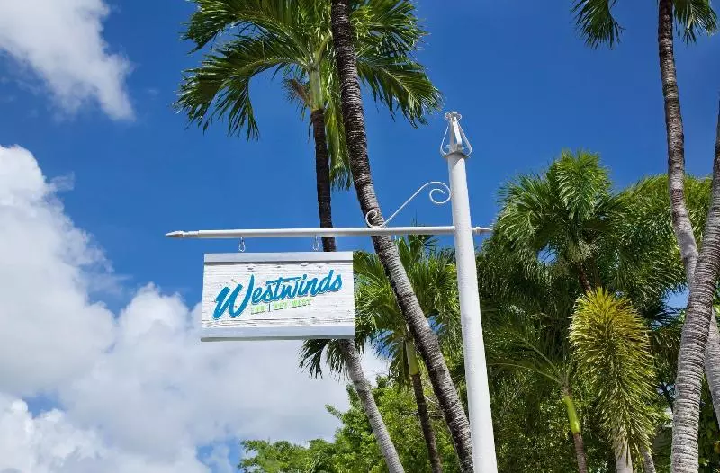 هتل Westwinds Inn