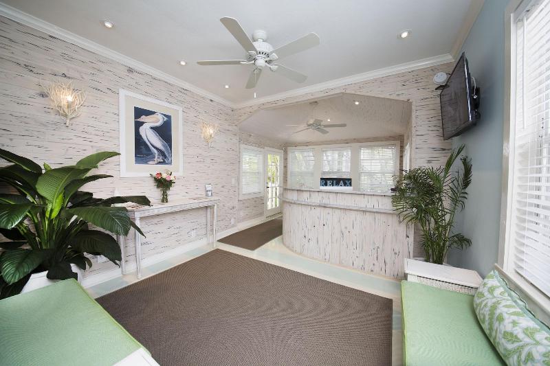 فندق Westwinds Inn