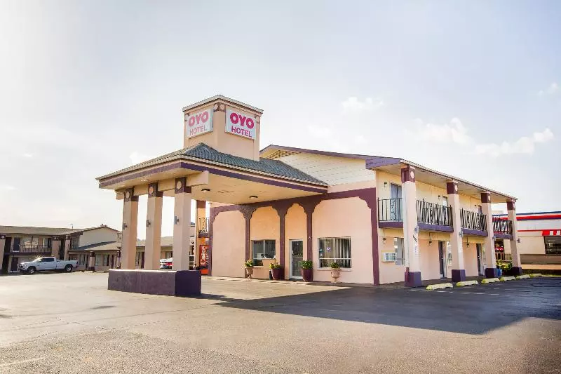 مُتل OYO Hotel Texarkana North Heights AR Hwy I-30