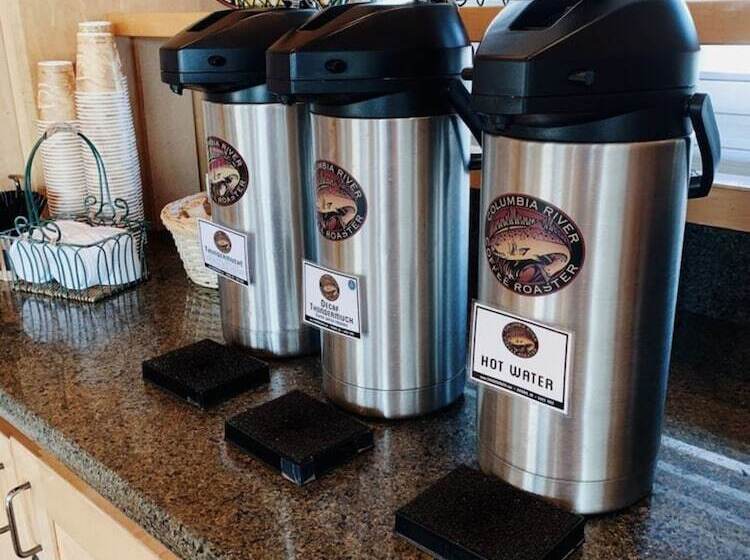 Motel The Whaler   Newport