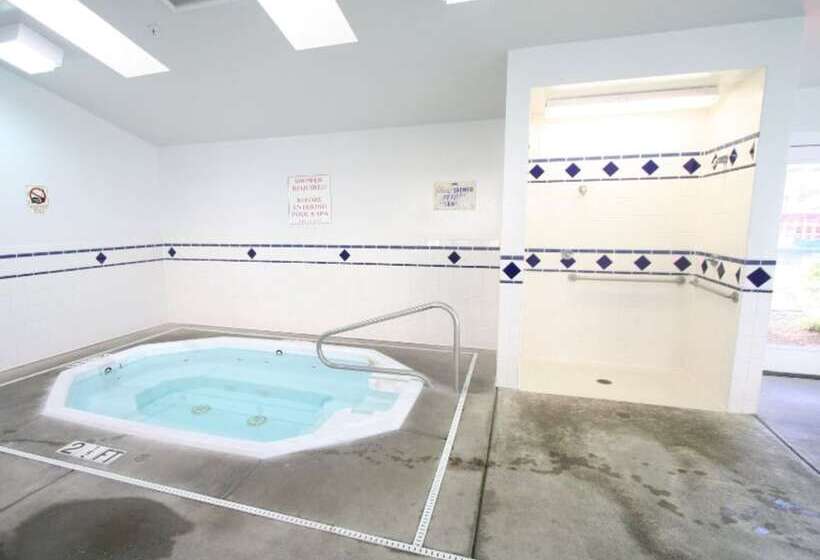 Motel The Whaler   Newport