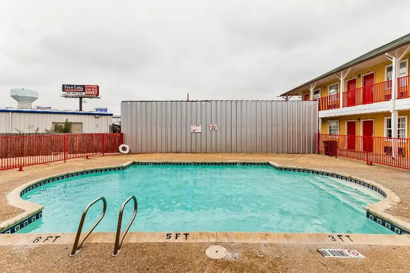 OYO Hotel San Antonio Lackland near Seaworld