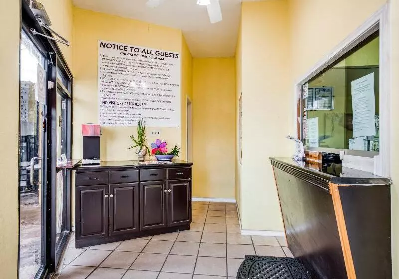 OYO Hotel San Antonio Lackland near Seaworld