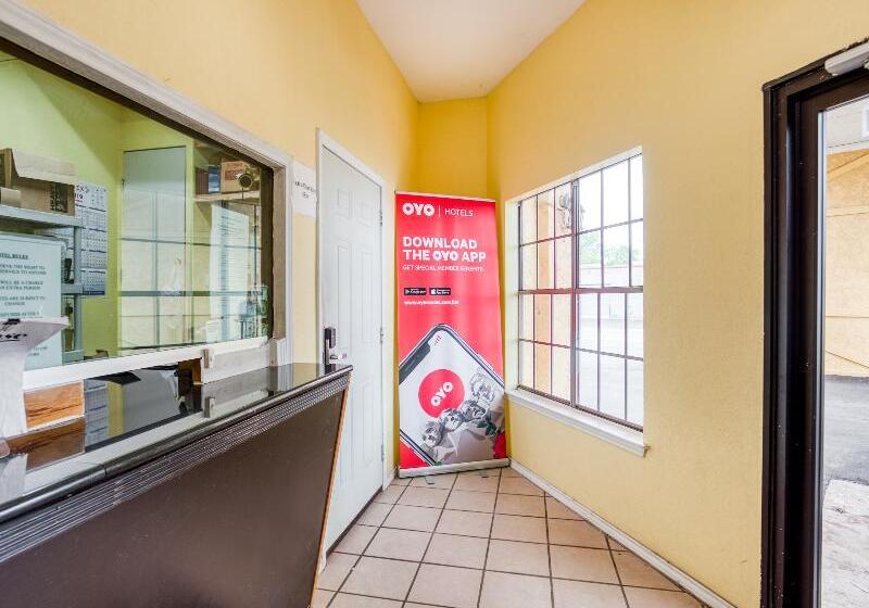 OYO Hotel San Antonio Lackland near Seaworld