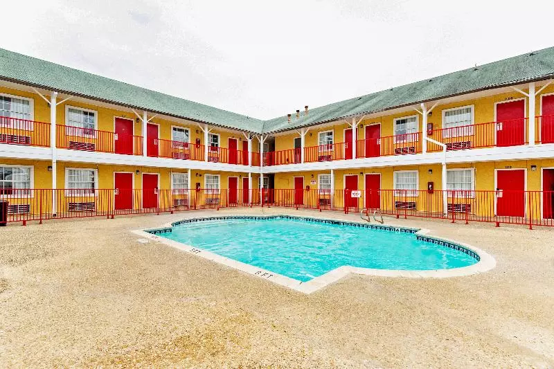 OYO Hotel San Antonio Lackland near Seaworld