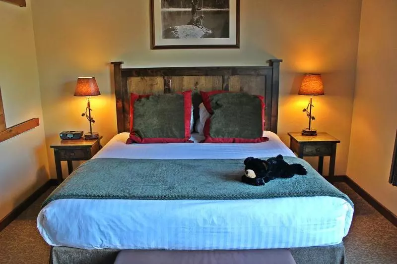 Курорт Lodge At Whitefish Lake