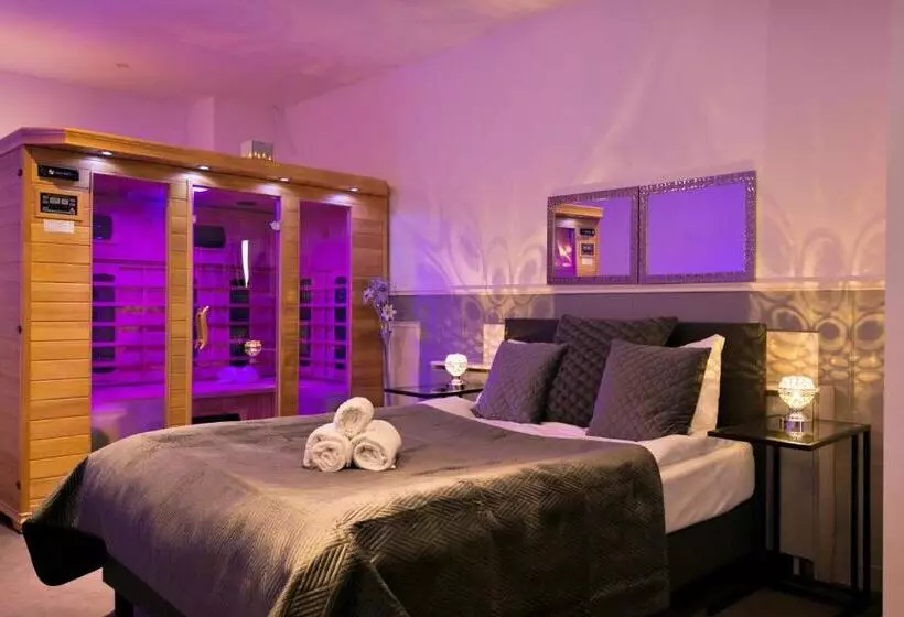 تختخواب و صبحانه Wellness Suite Zeist