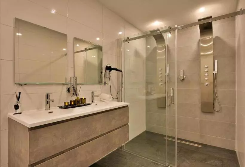 تختخواب و صبحانه Wellness Suite Zeist