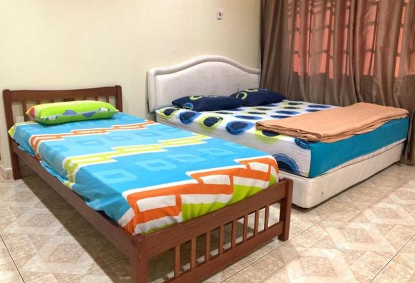 בית מלון כפרי Rivermoon Kuantan