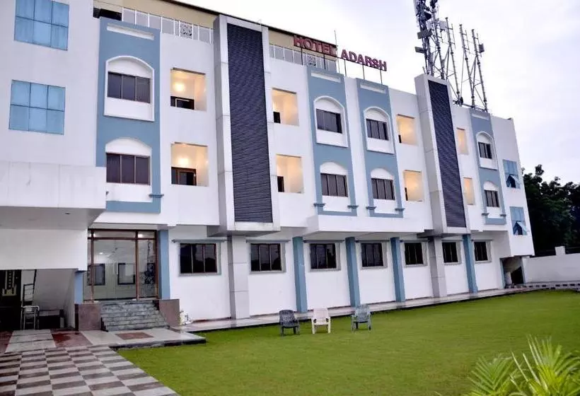 هتل Adarsh