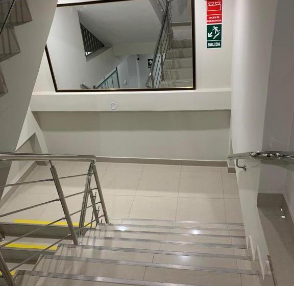 Отель Orbegoso   Trujillo