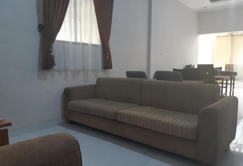 בית מלון כפרי Oyo 3056  Cahaya