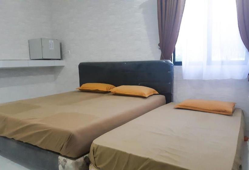 בית מלון כפרי Oyo 3056  Cahaya