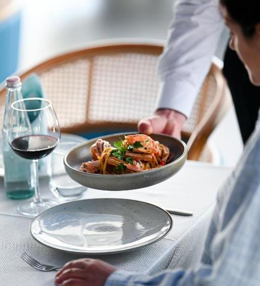 Отель Royal G Max