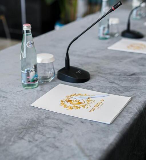 Отель Royal G Max