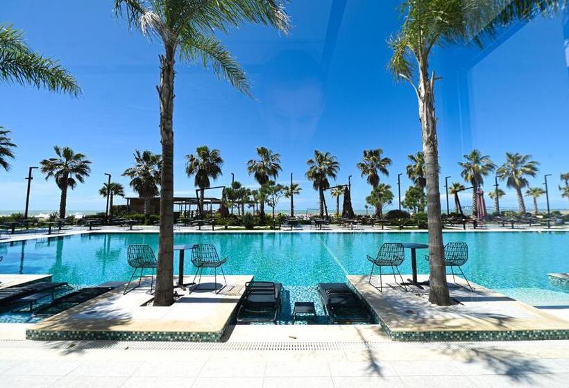 Отель Royal G Max