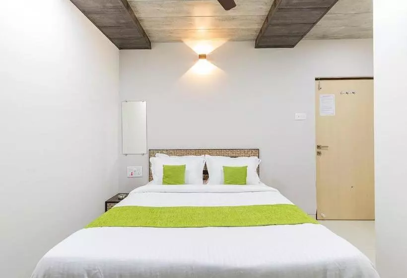 Hotelli Saras Residency