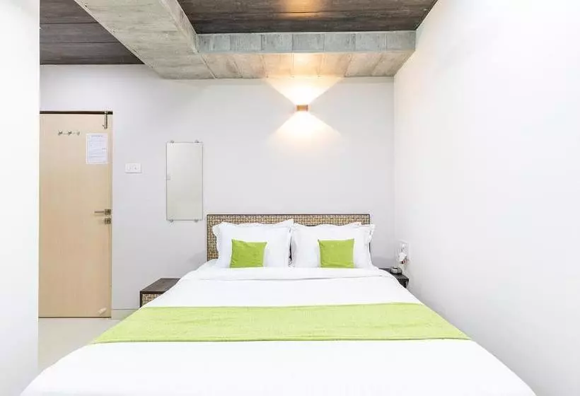 Hotelli Saras Residency