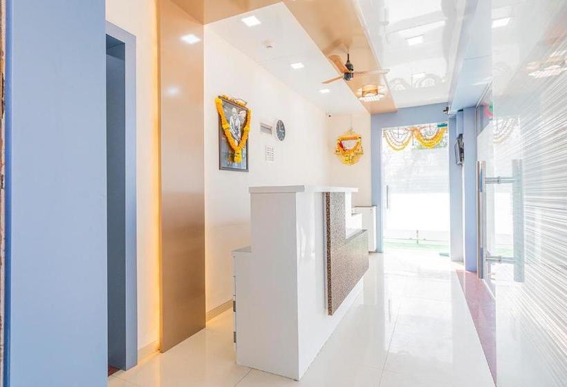 Hotel Saras Residency