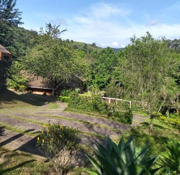 بنسيون Refúgio Dos Pássaros