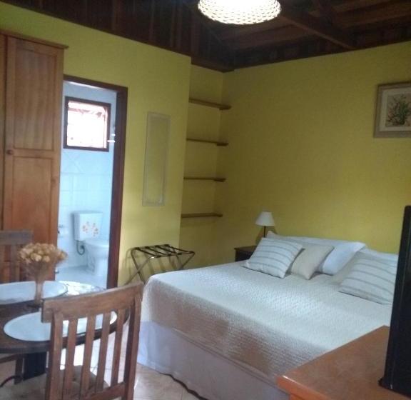 بنسيون Refúgio Dos Pássaros