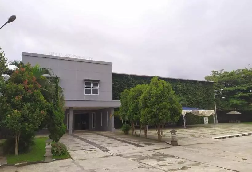 هتل Graha Ht Sumantri Mitra Reddoorz