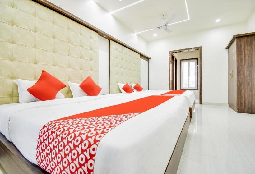 Hotel Oyo 70260 Vrundavan Grand