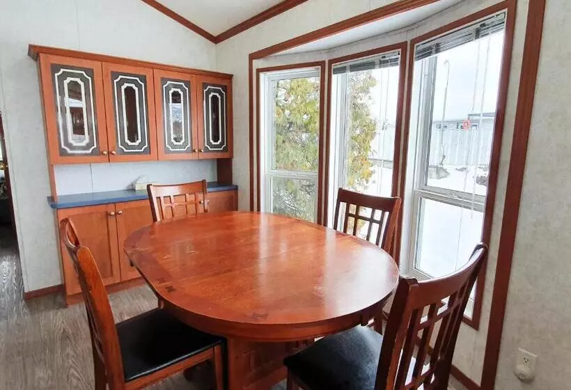 Hotelli The Orchard At Oliver