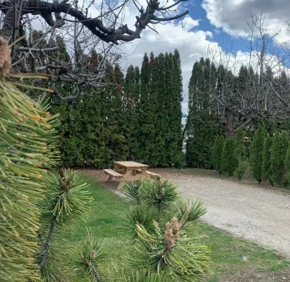 Hotelli The Orchard At Oliver