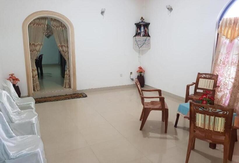 Пансион Shalomi Villas