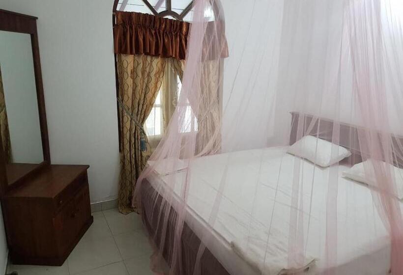 Пансион Shalomi Villas