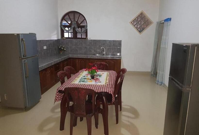 Пансион Shalomi Villas