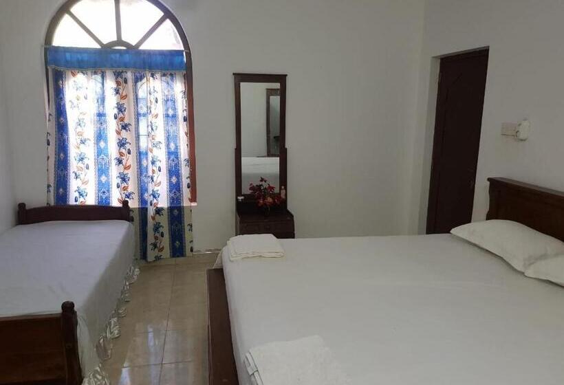 Пансион Shalomi Villas