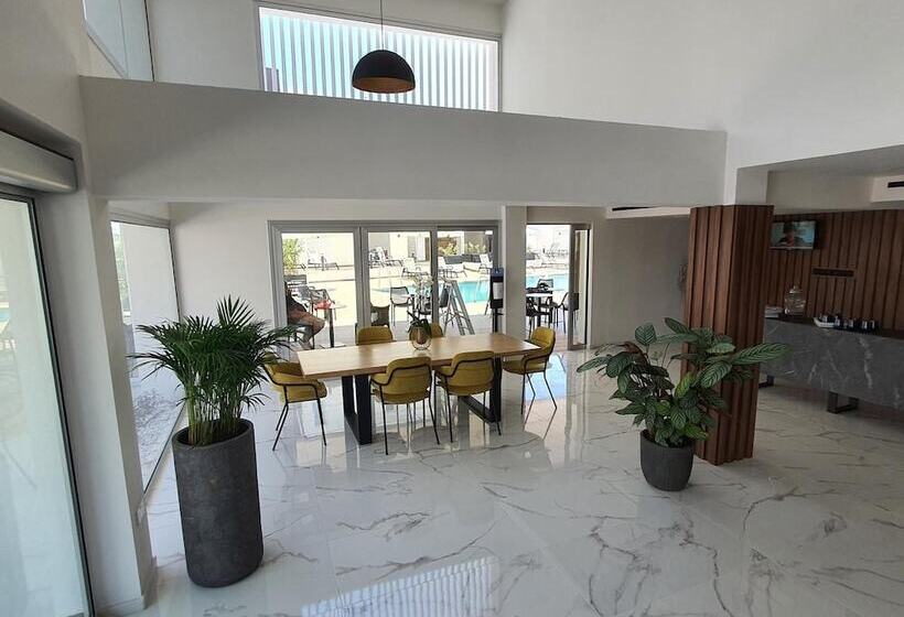 בית מלון כפרי Cosmo Napa Boutique